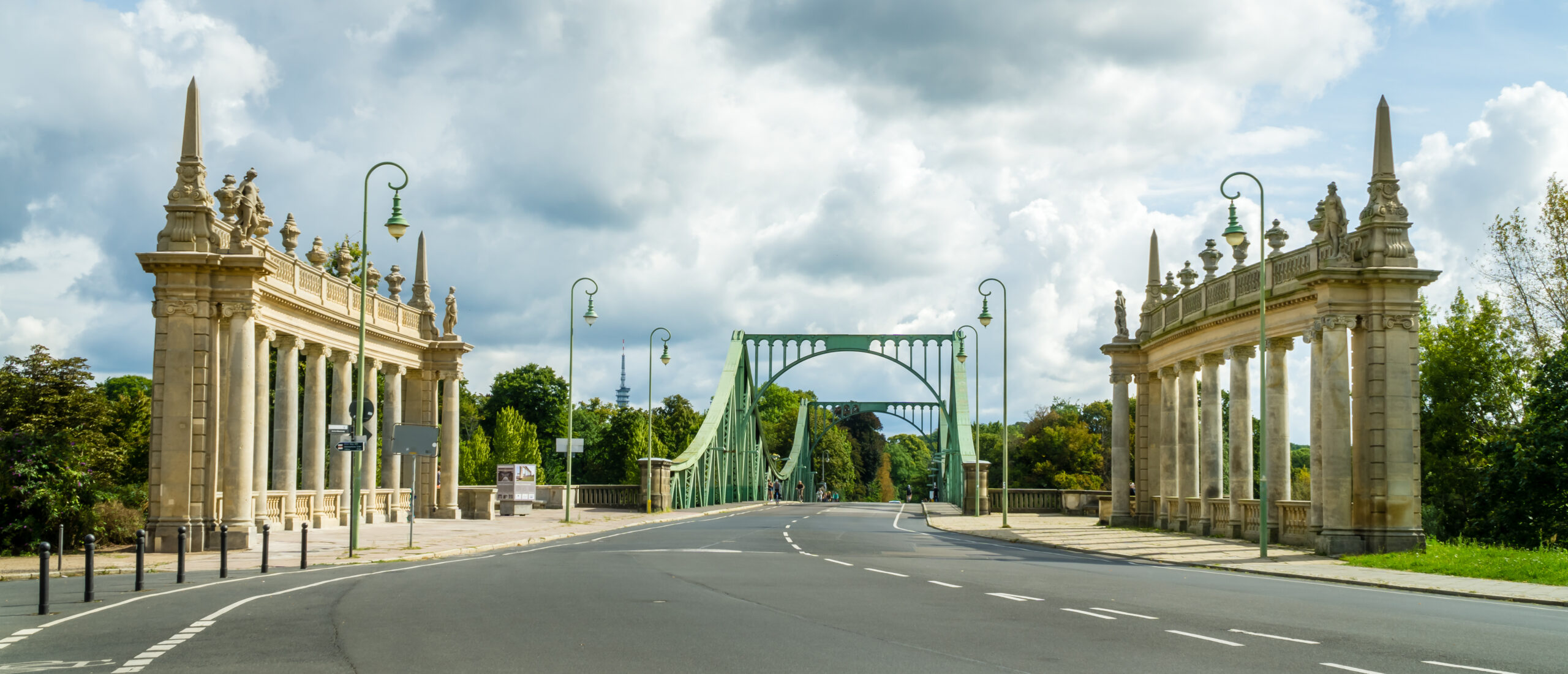 Glienicker Brücke bei einem Rundflug über Potsdam