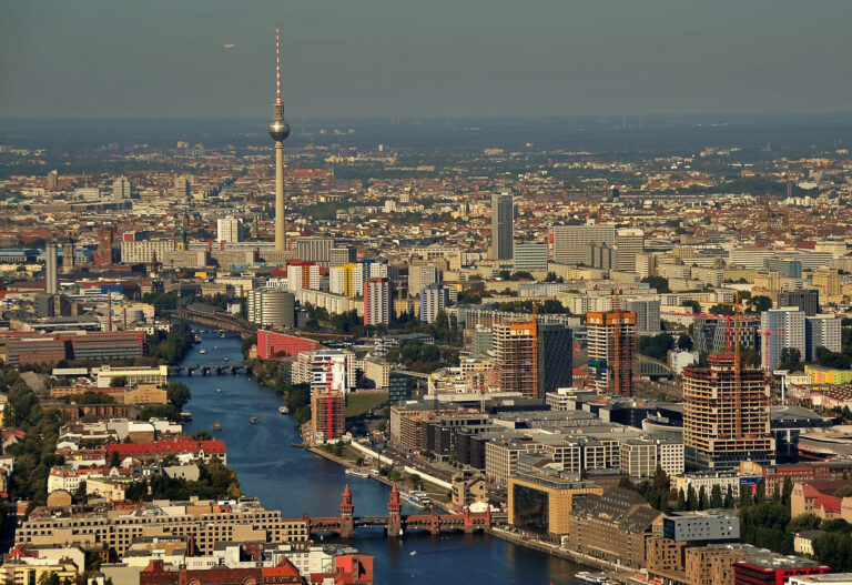 Berlin + Potsdam + Werder + Beelitz Heilstätten von oben