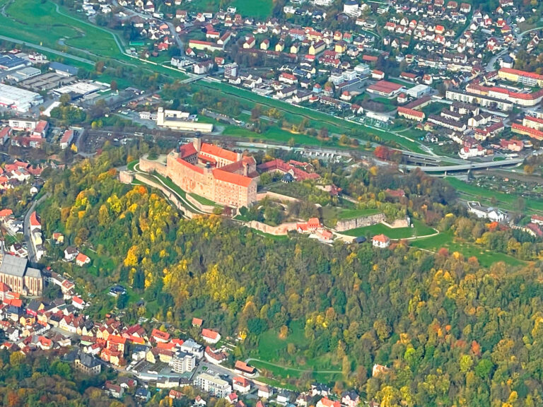 RUNDFLUG – Burgen- und Schlösser von oben